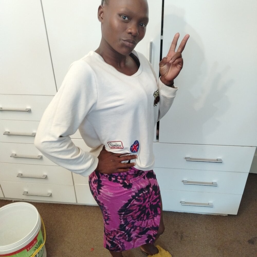 Freakyblackqueen26 Chatroom