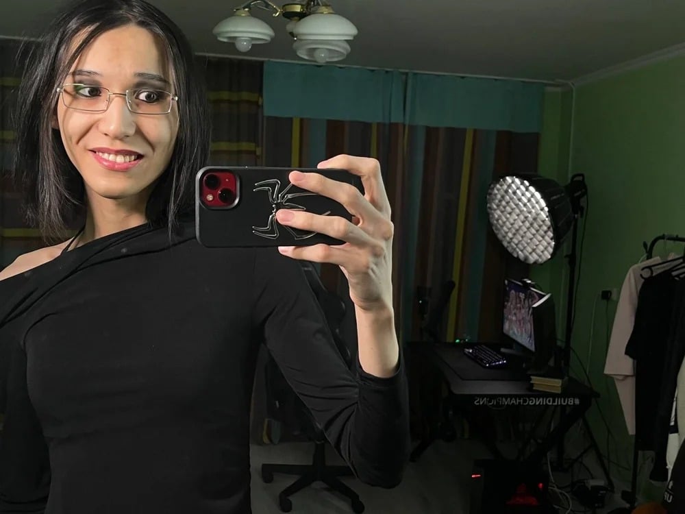 Freya_Lawson Chatroom