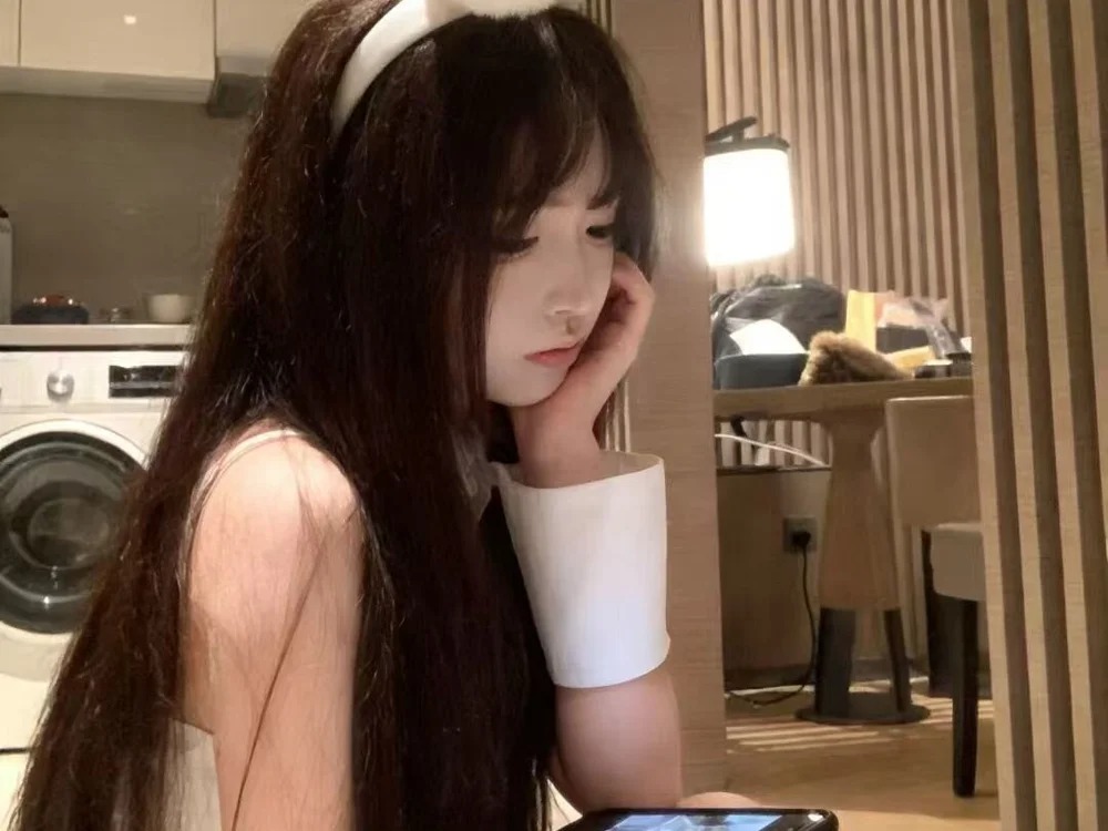 FruitGroup Chatroom