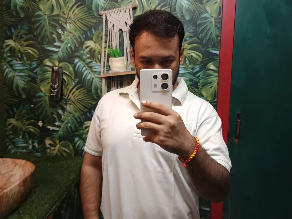 GAURAV_S20 Chatroom