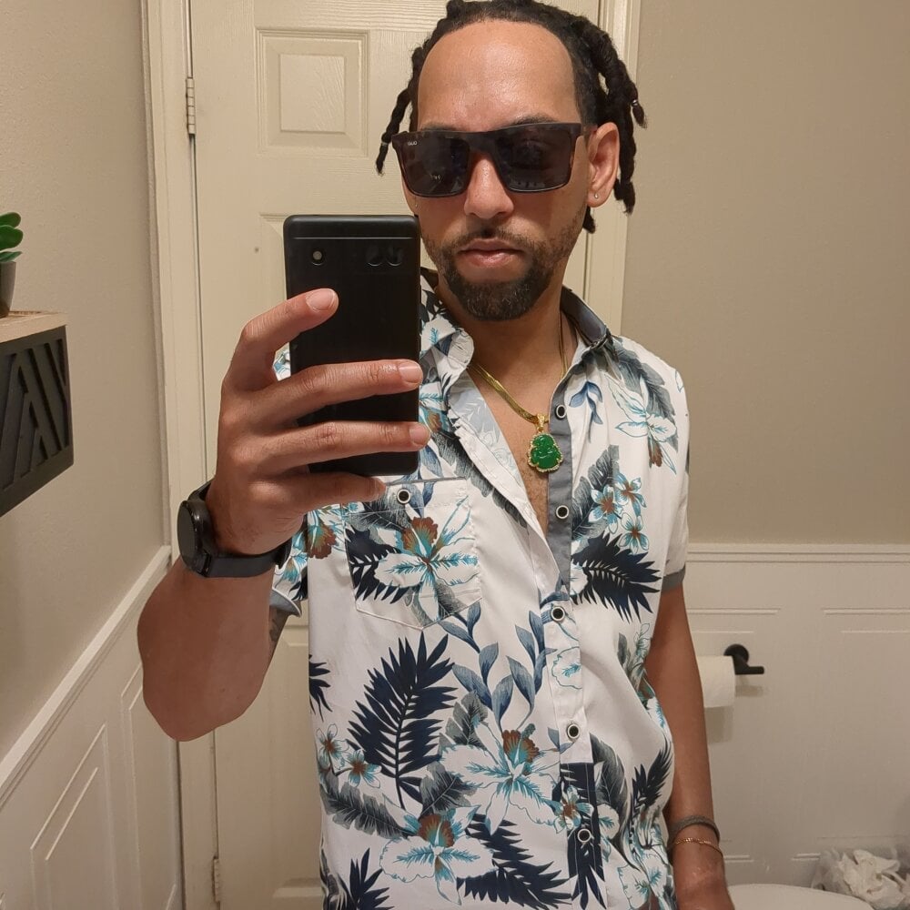 GRiZZLYBONE Chatroom