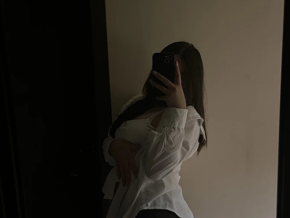 Gabriella_Monro Chatroom