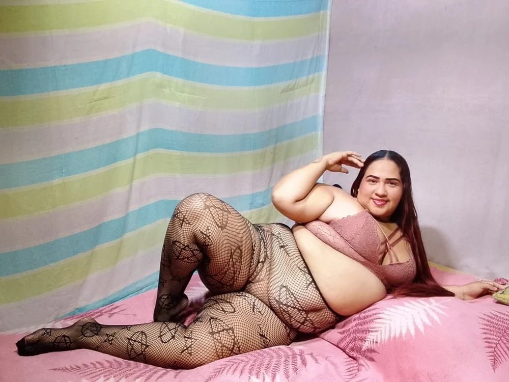 Gaby_White Chatroom