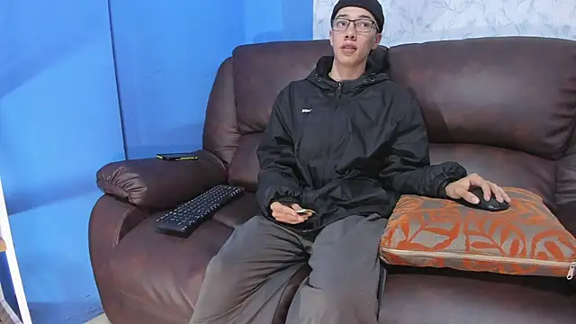 Gadiel_Sex Chatroom