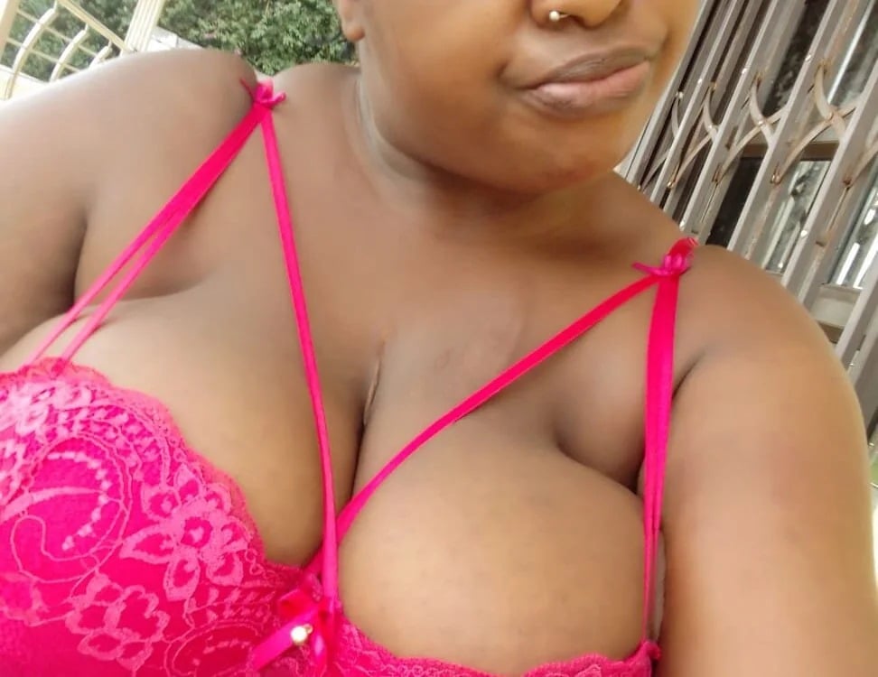 GaggingSlutXx Chatroom