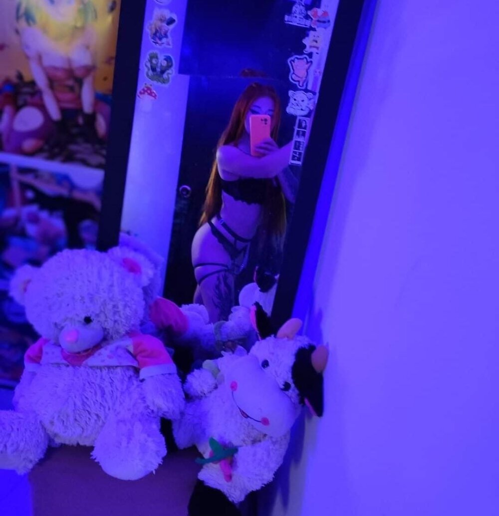 GamerCarrie Chatroom