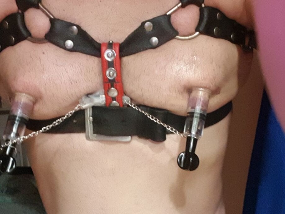 GayFistingBG2 Chatroom