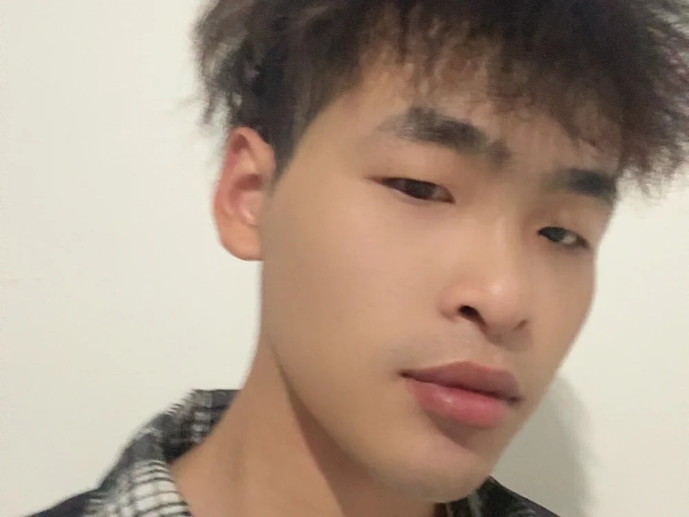 Gayboy-01 Chatroom