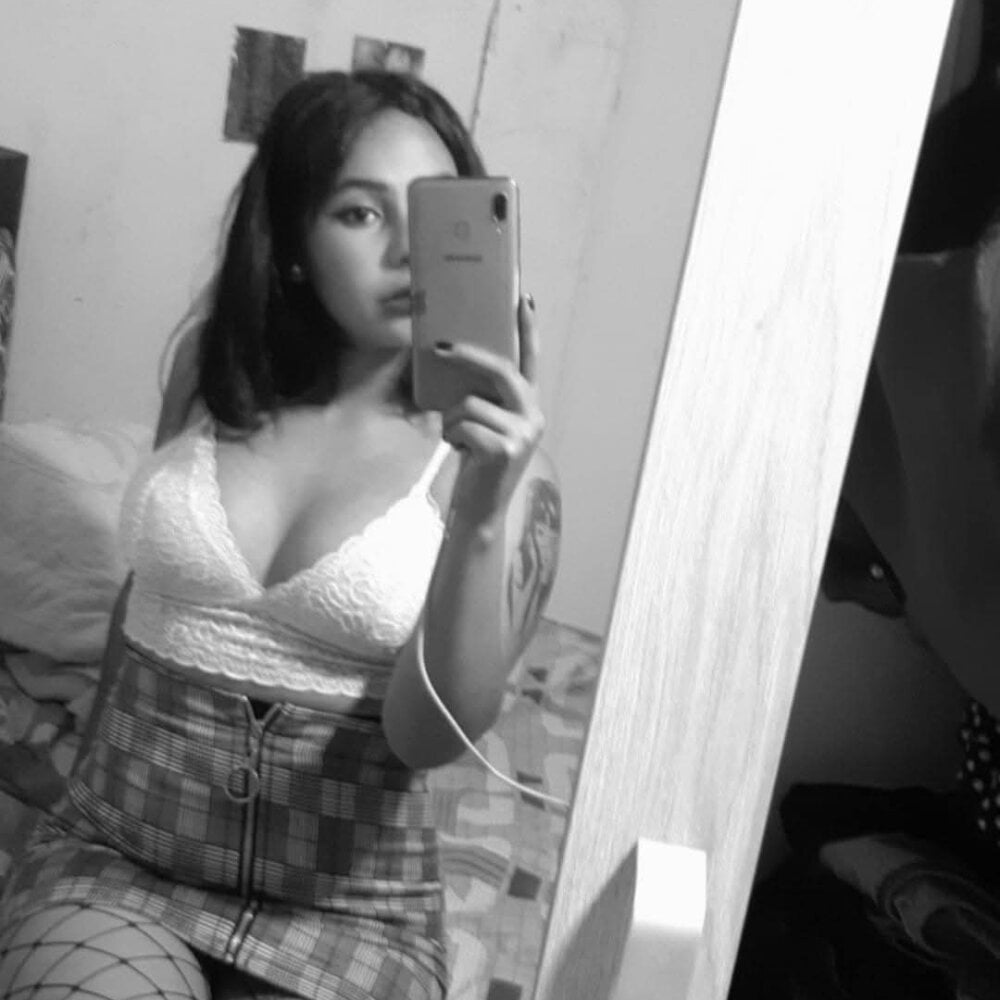 Gerogina_Divaio Chatroom