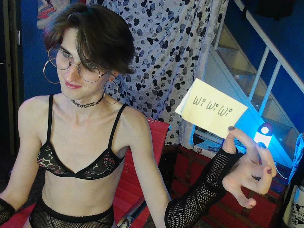 GiRL_POLARiS Chatroom