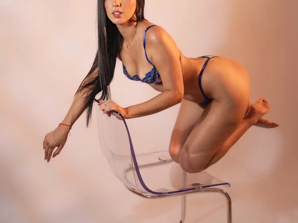 Giarousse_ Chatroom