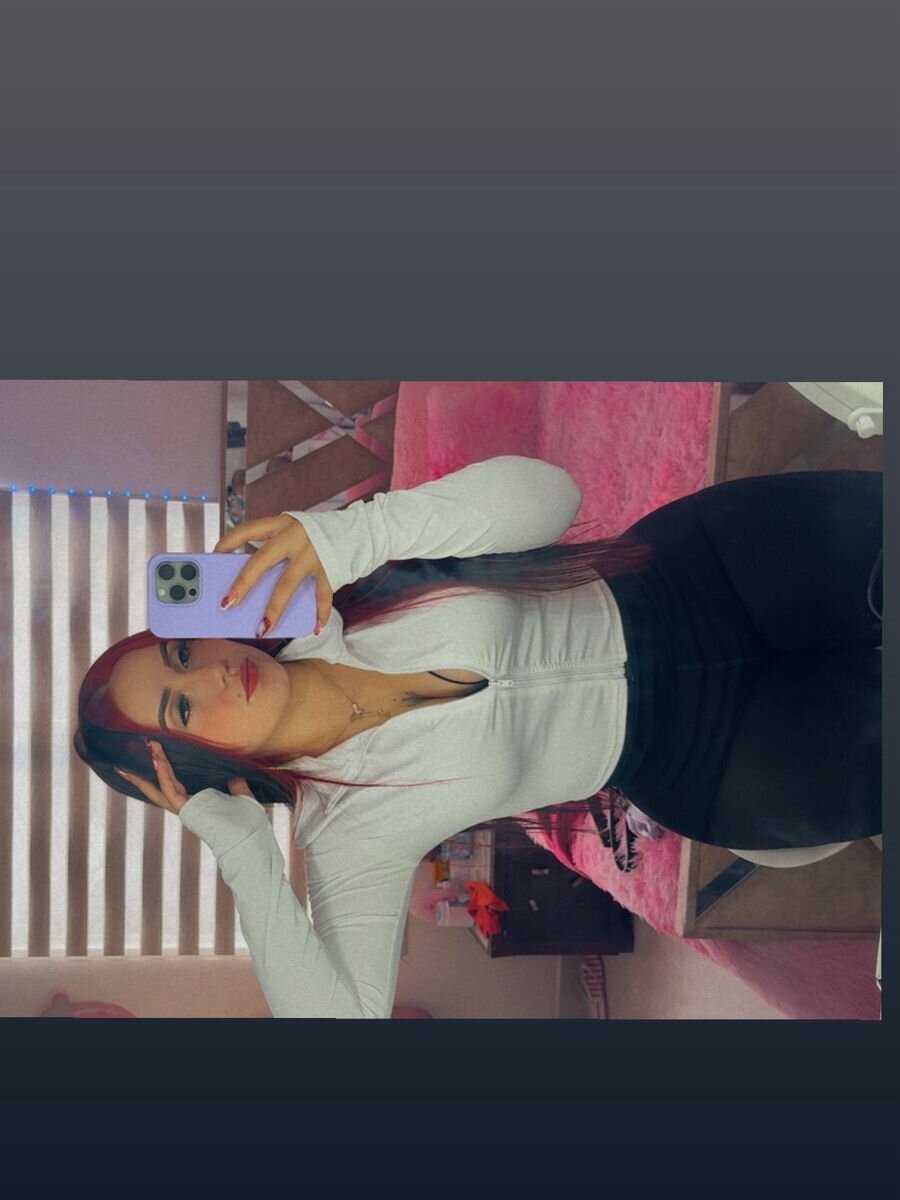 Gigi_brigthon Chatroom