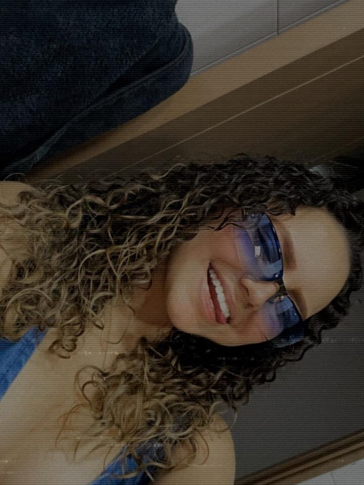 Giia_Monroe Chatroom