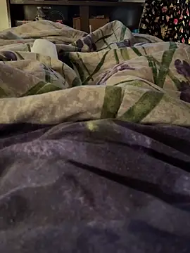 GlizzyGlock974 Chatroom