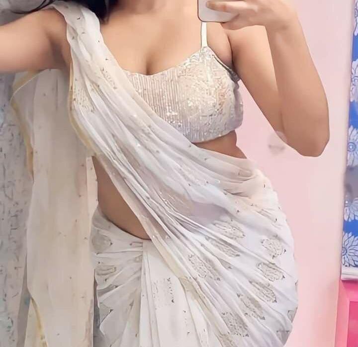 Glowing_Riya Chatroom