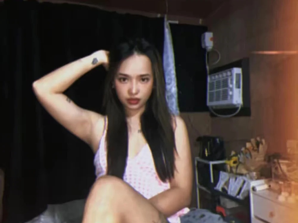 GoddessCaroline Chatroom
