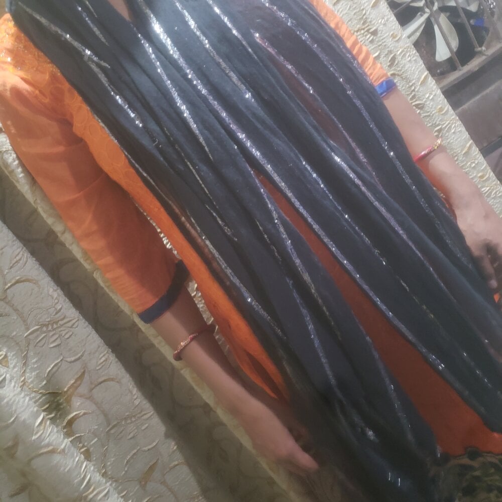 Gouri_singhhh Chatroom