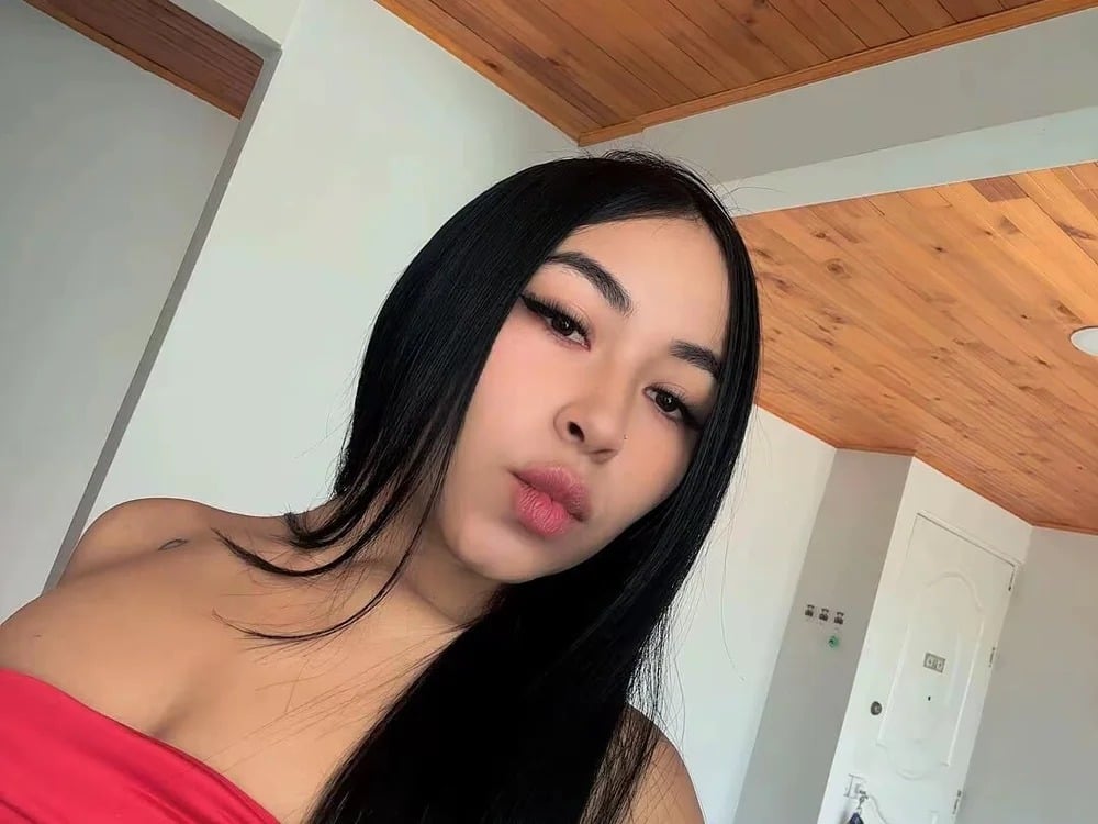 Grace_Walker_ Chatroom