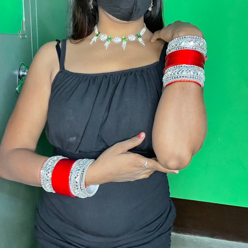 HOT-SUMAN-MISS Chatroom