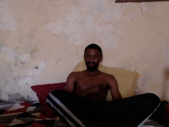 HUGEYOUNGBBC Chatroom