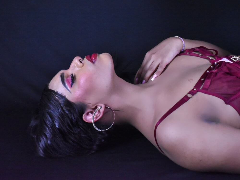 Hailey_johnsonn Chatroom