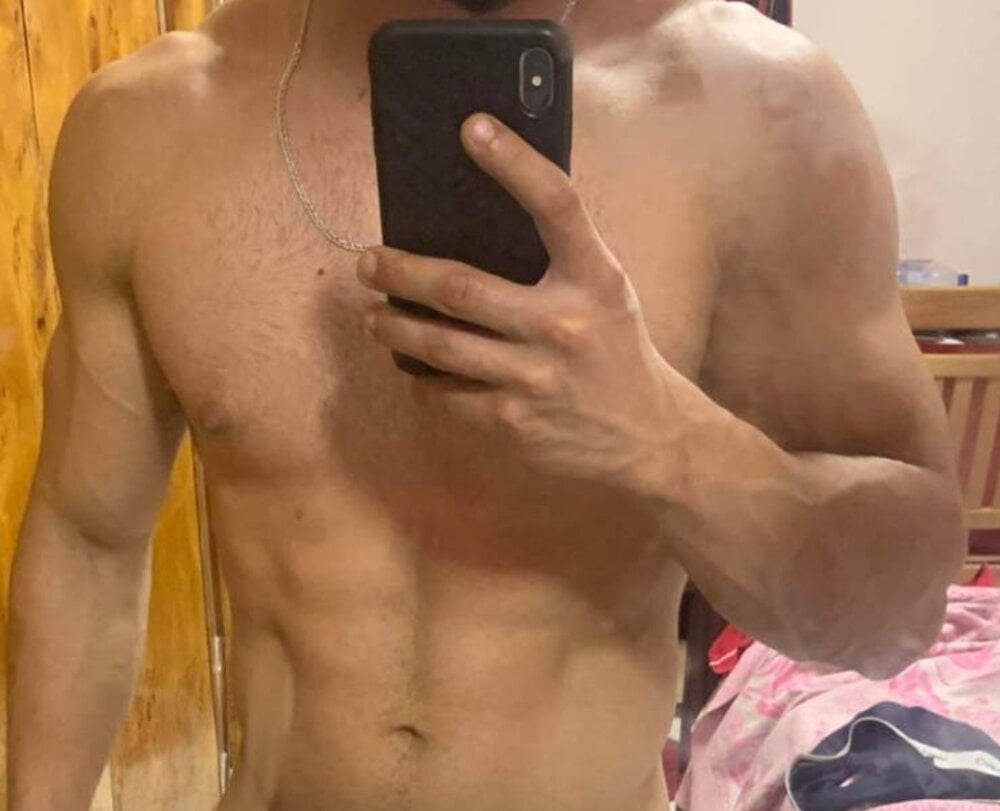 HairyArabicGuy Chatroom