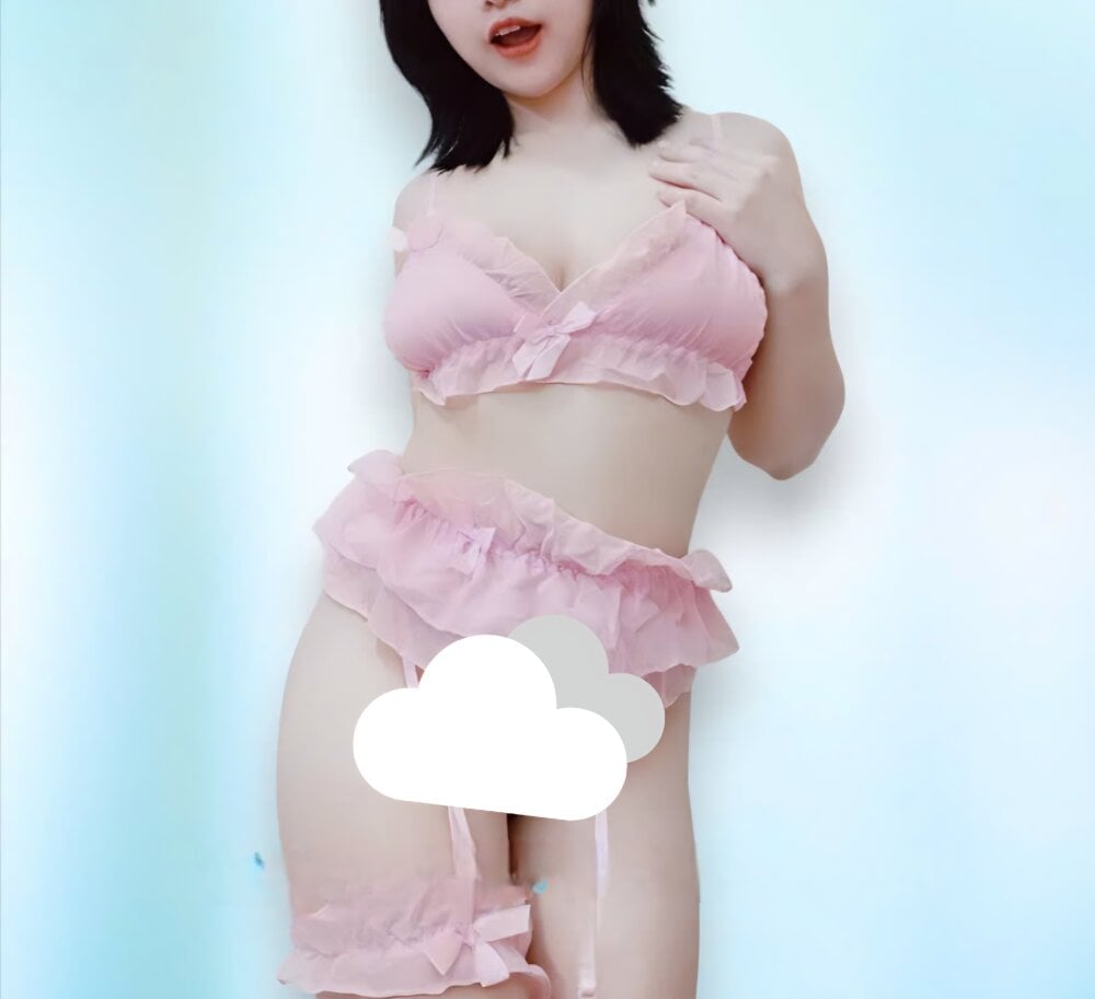 Hali_Sweetgirl Chatroom