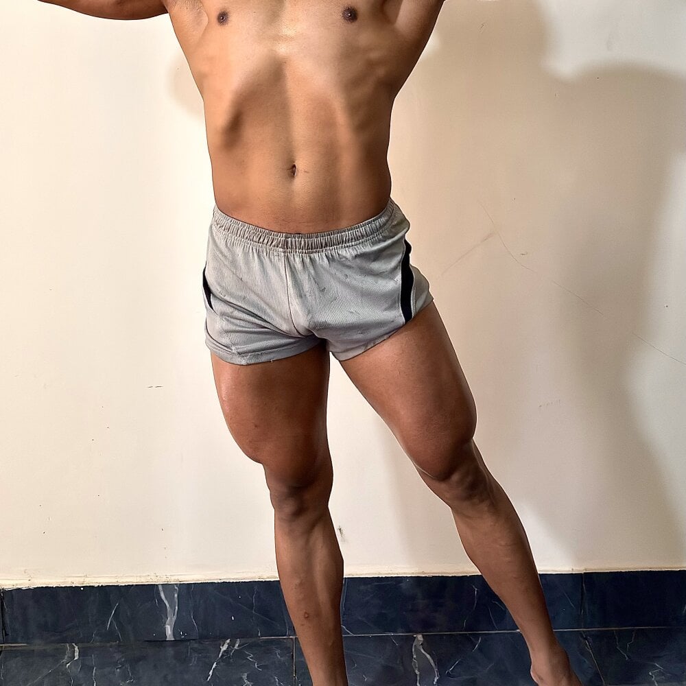 Handsome544 Chatroom