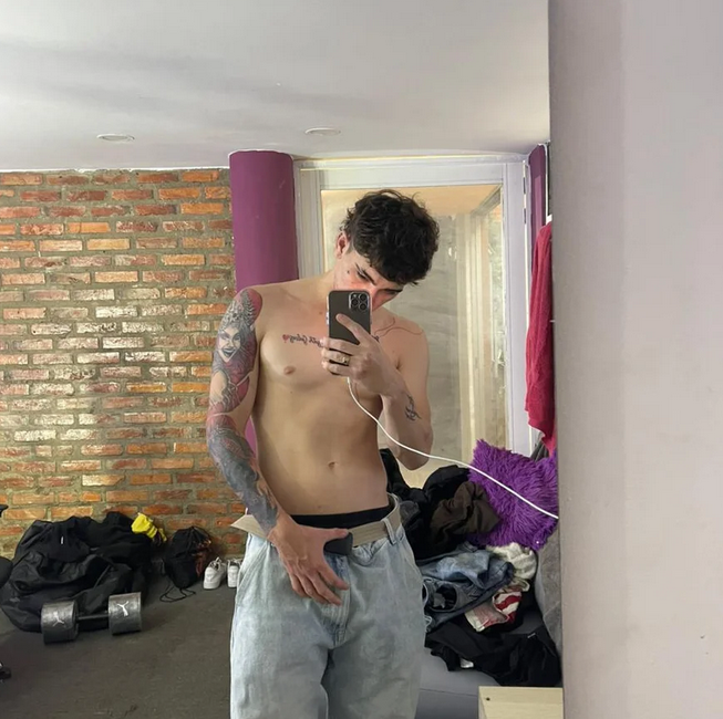 Handsomeboyss22 Chatroom