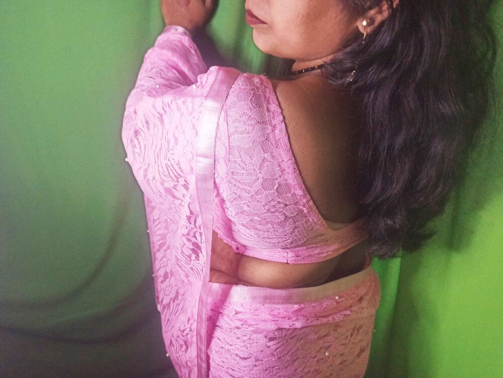Hansika190 Chatroom