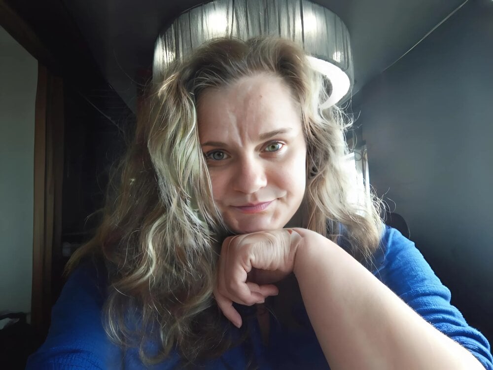 HarmonyKareraa Chatroom