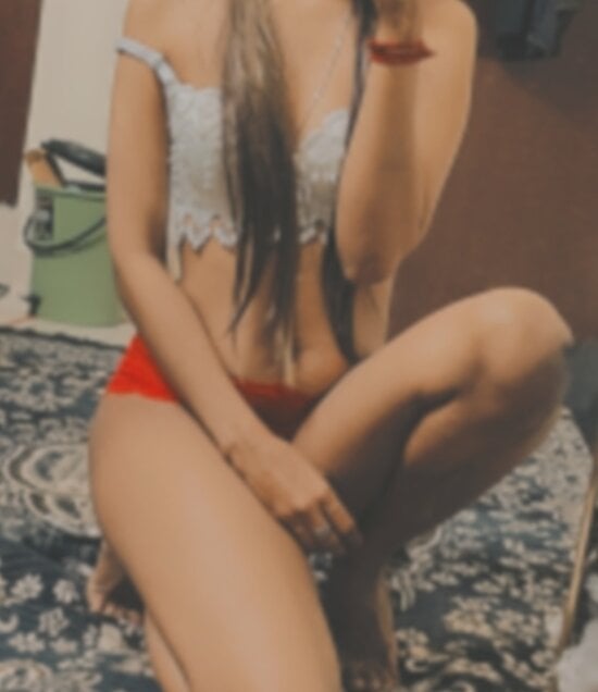 Hazeeela___ Chatroom