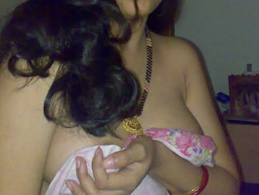 heena-curvy