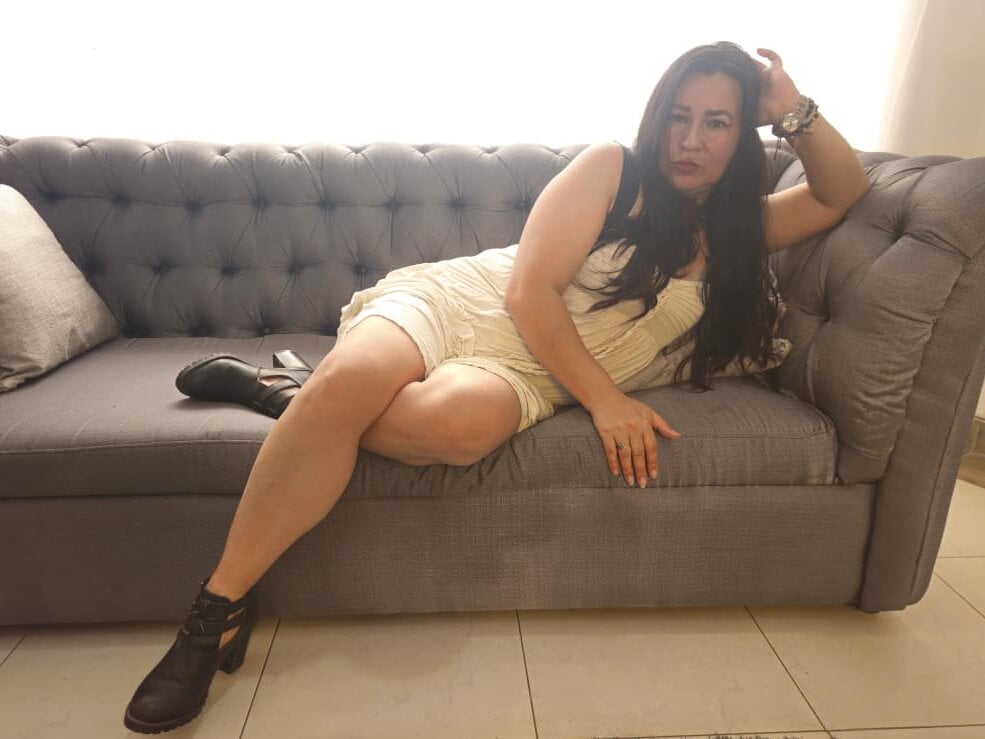 Helen_Novoa Chatroom