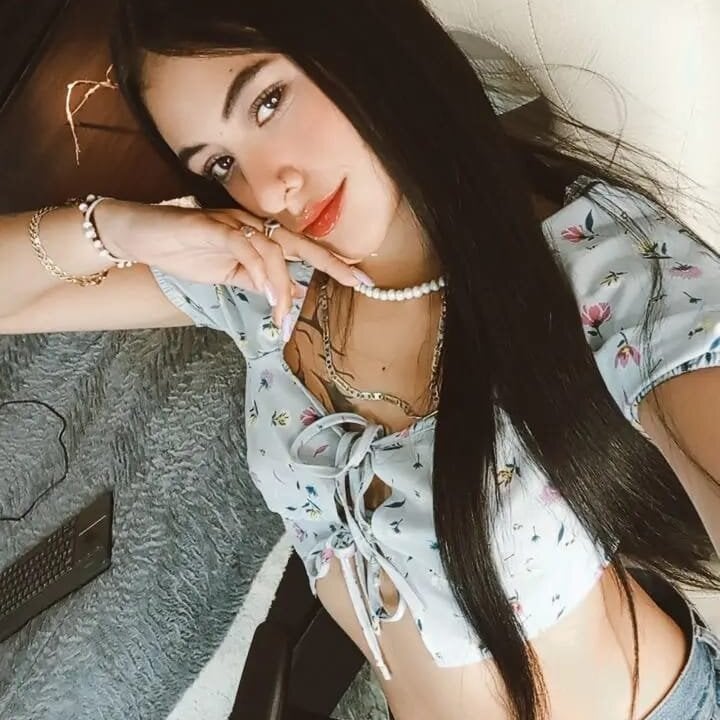 Helen_Turner_ Chatroom