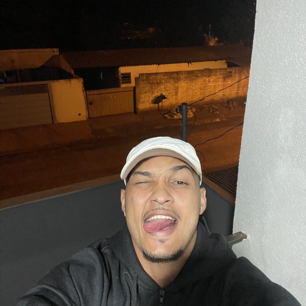 Henryfudeloso Chatroom