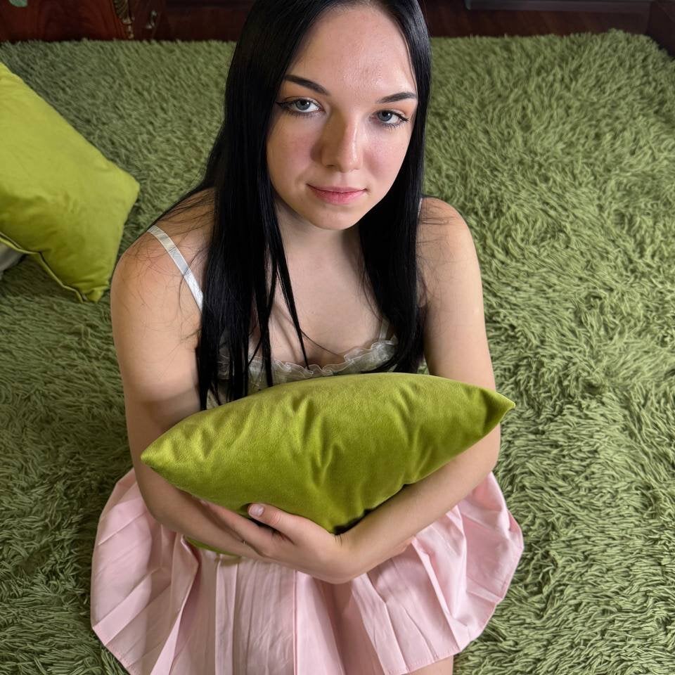 Hey_Caroline Chatroom