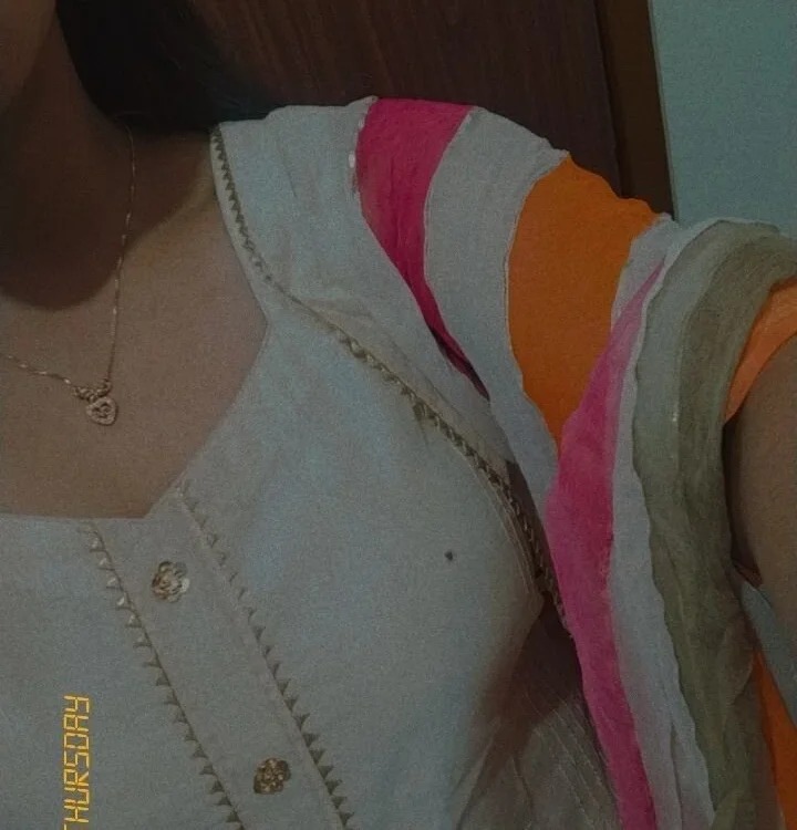 Hey_diptii Chatroom