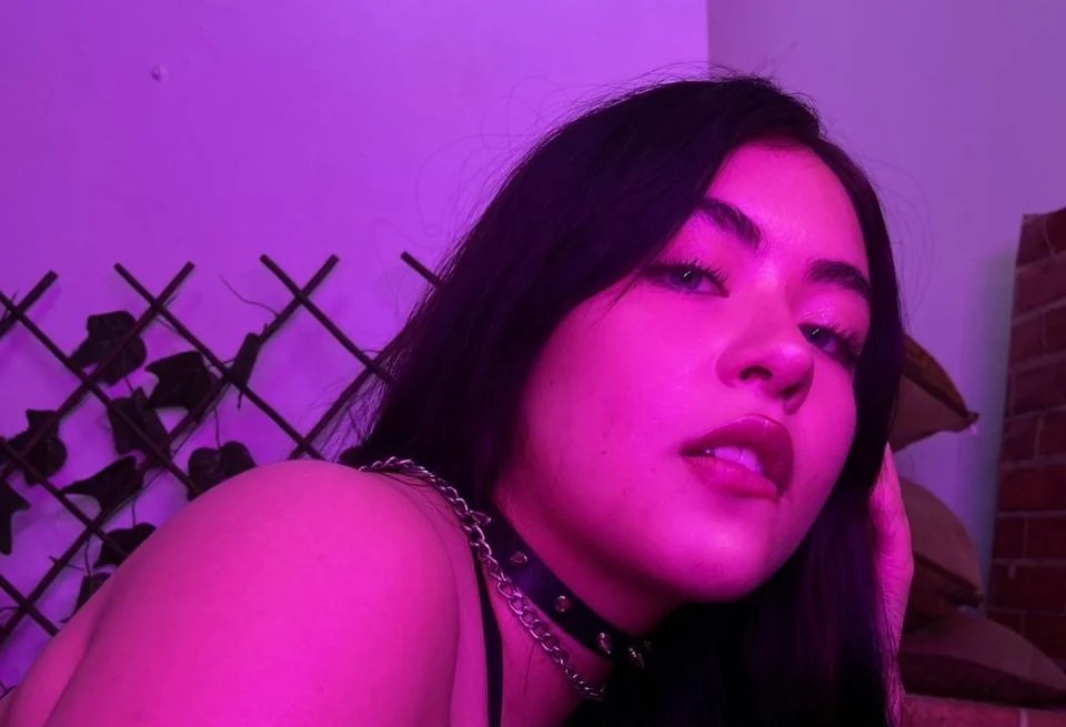 HiiddenDesire Chatroom