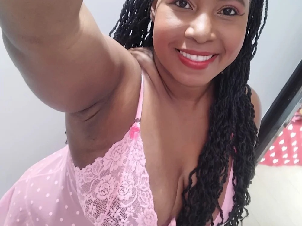 HilarySolis2 Chatroom