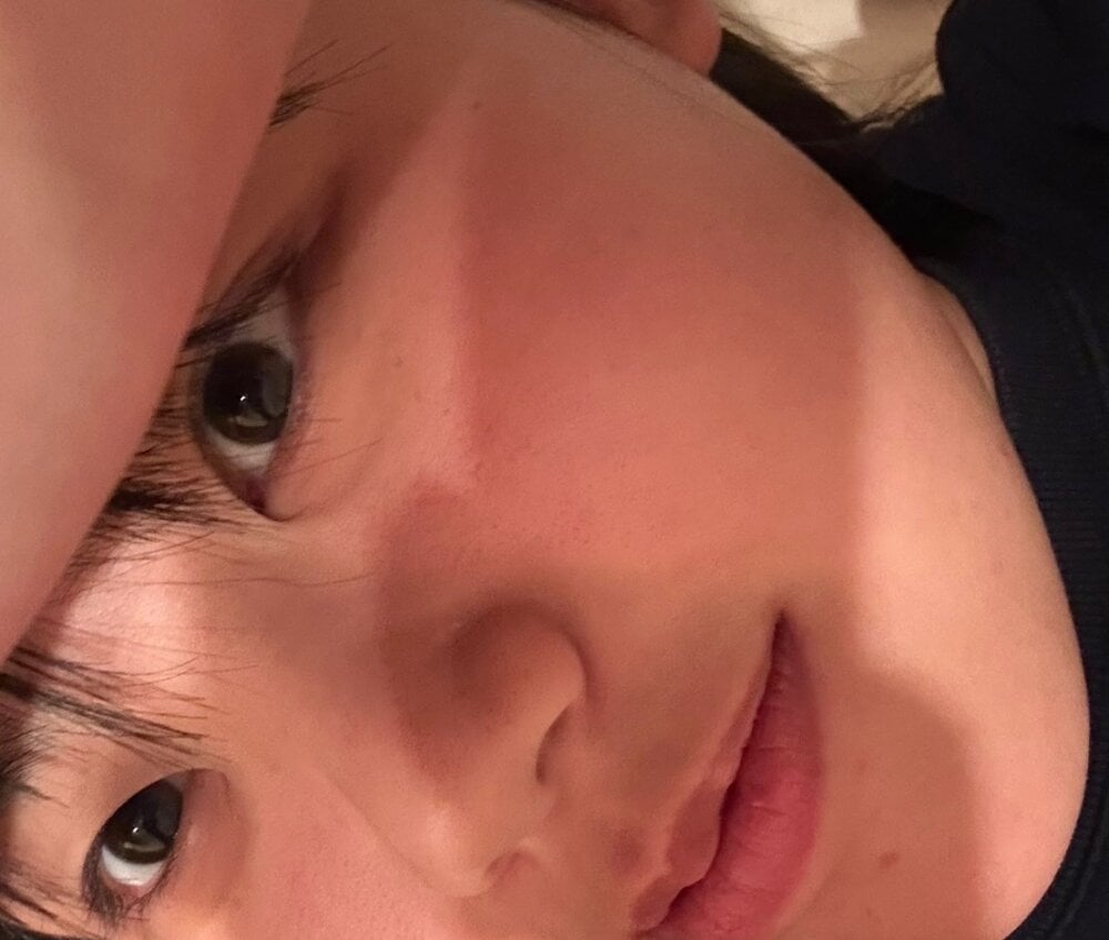 Hina-gogo Chatroom