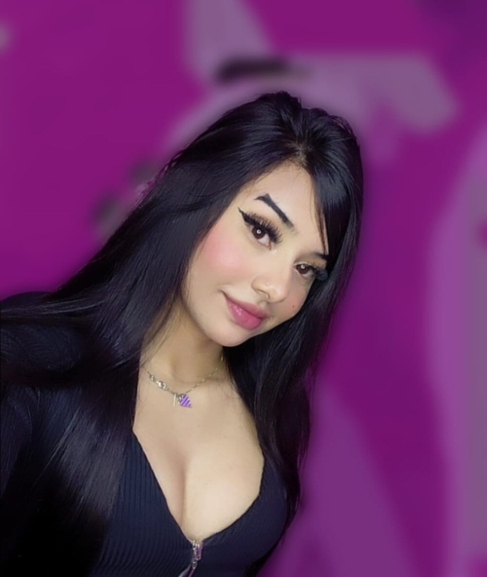 Holly_pink_ Chatroom