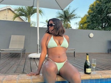 horny-alicia's Live Webcam horny-alicia