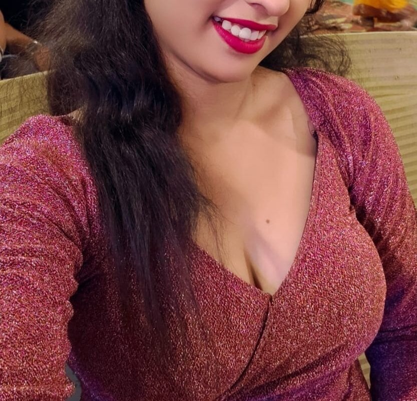 Horny-Show Chatroom