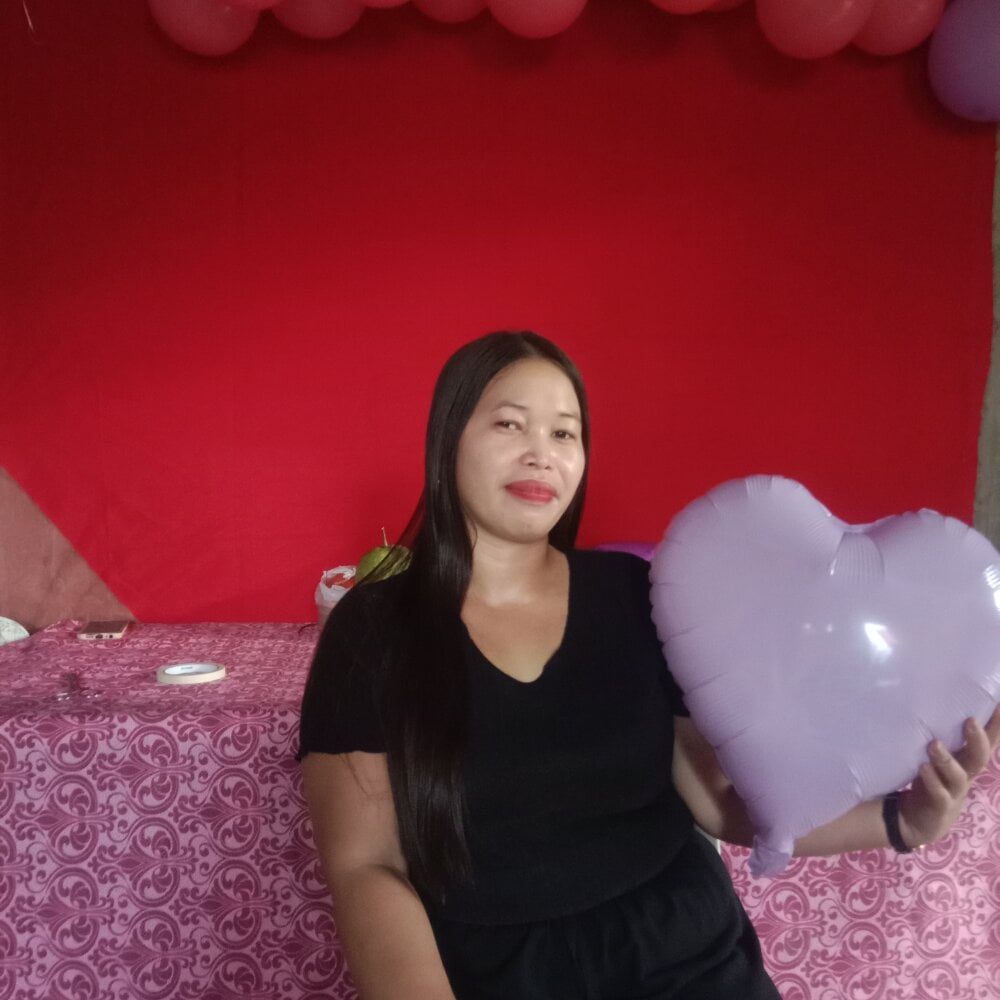 Horny_AsianPussy Chatroom