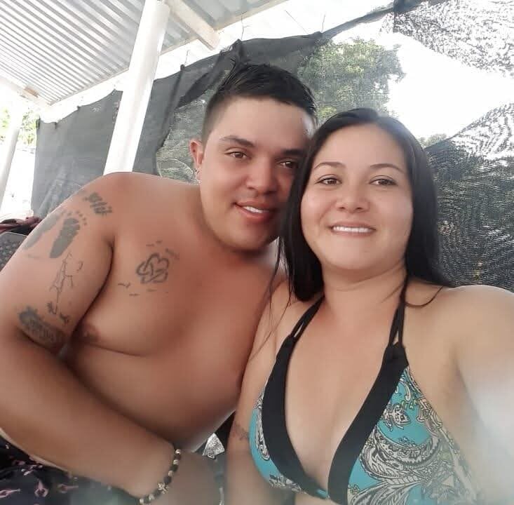 Hornycouple_Hot Chatroom