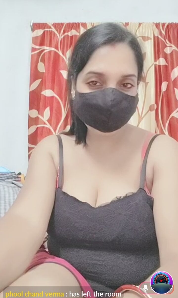 Hot-Jiyaa Webcam Profile Picture Hot-Jiyaa Chatroom
