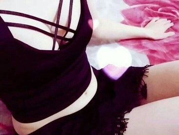 hot-lyla78