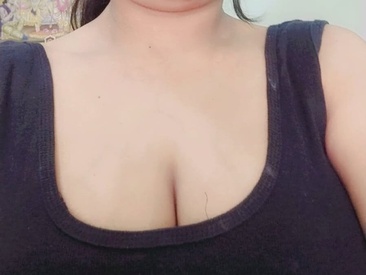 hot-pooja25