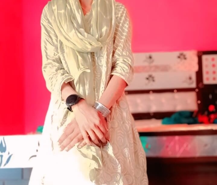Hot-Soniya2 Chatroom
